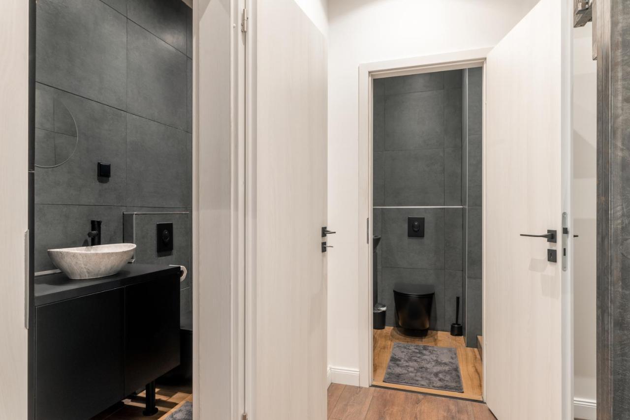 Downtown Luxury By Stlcz With 2 Bathrooms Budapesta Exterior foto