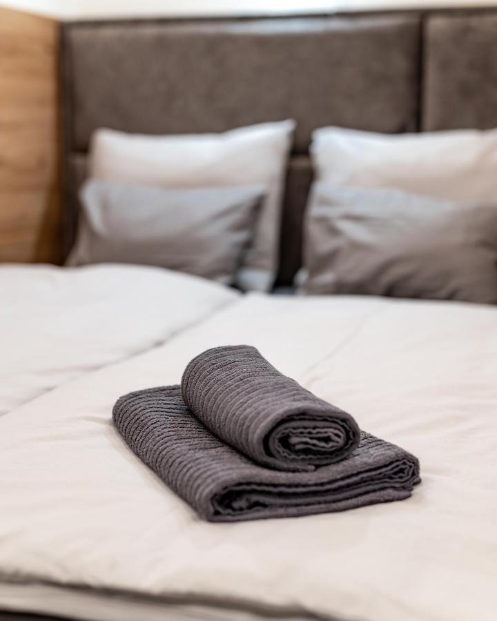 Downtown Luxury By Stlcz With 2 Bathrooms Budapesta Exterior foto